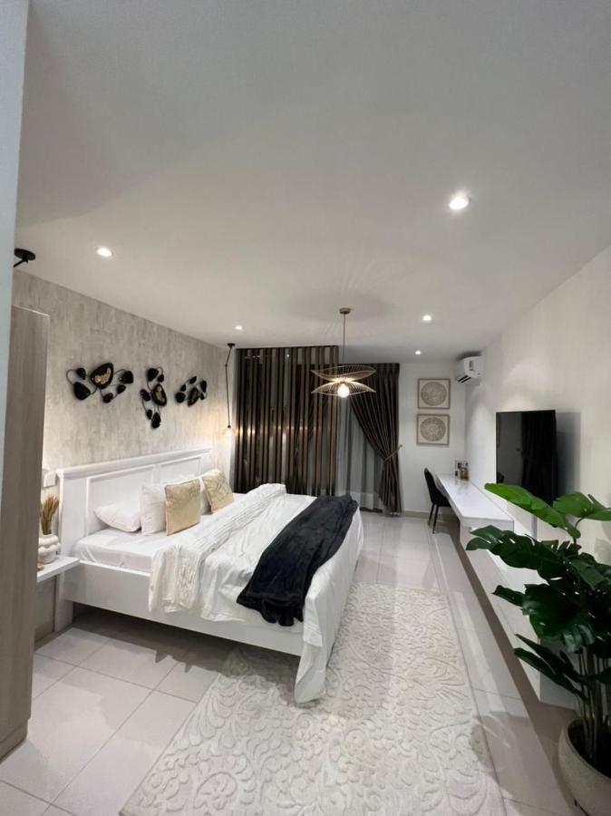 The Lennox Luxury Apartment อักกรา ภายนอก รูปภาพ