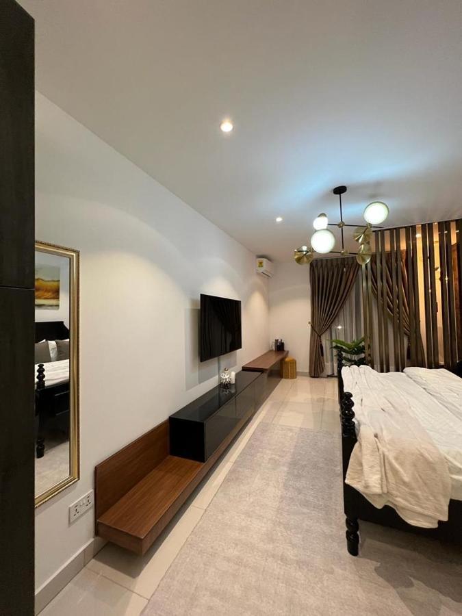 The Lennox Luxury Apartment อักกรา ภายนอก รูปภาพ